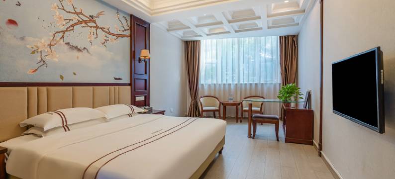 久圣花园酒店(泸州步步高新天地老窖店)图片