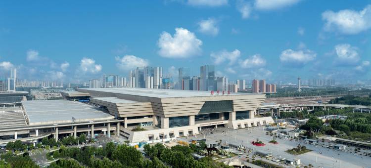 郑州郑东智选假日酒店图片