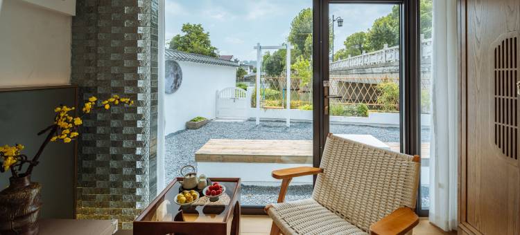 江南里·Dream house苏式美学空间·河景艺宿(十全街网师园店)图片