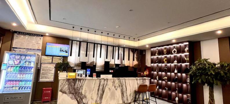 丽境酒店(盘州高铁站店)图片