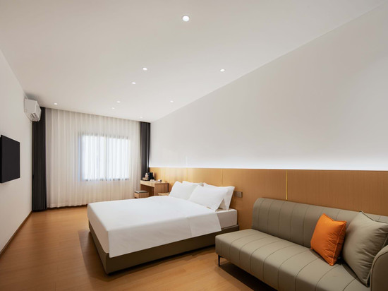 重庆轩尚酒店(鱼嘴雁坪地铁站店)