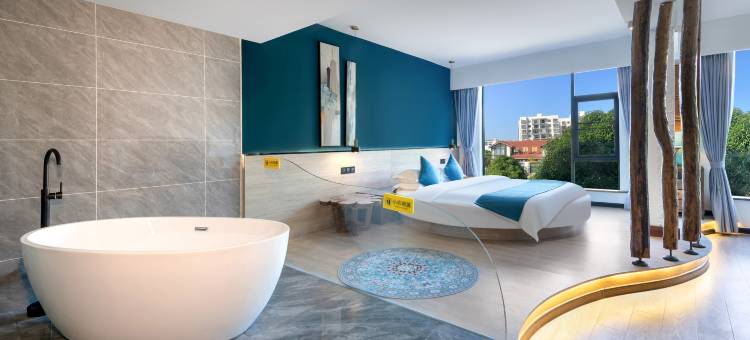 今宿·印象艺术酒店(崇左高铁南站彩虹街店)图片