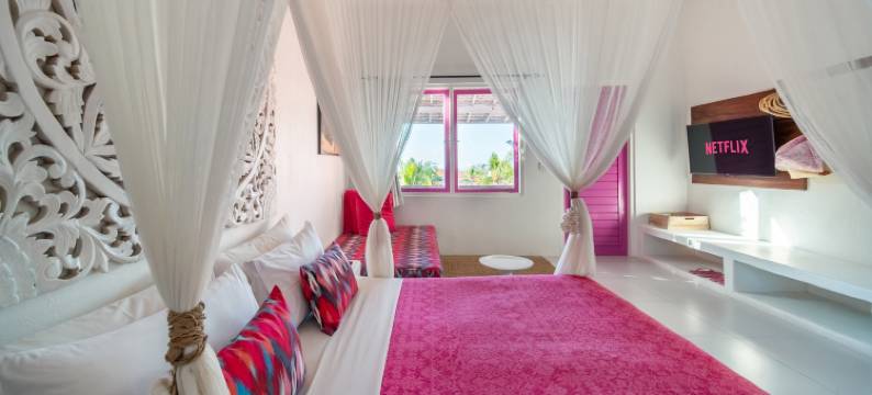 PinkCoco 乌鲁瓦图 - 持续惊喜 & 仅限酷成人(PinkCoco Uluwatu - Constant Surprises & for Cool Adults Only)图片