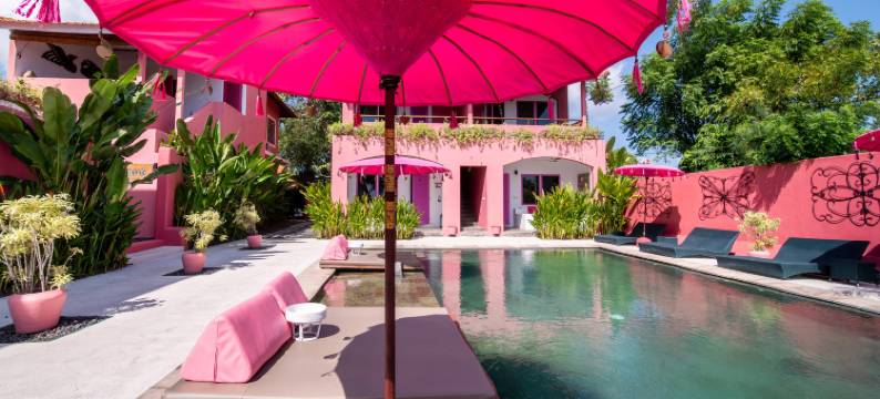 PinkCoco 乌鲁瓦图 - 持续惊喜 & 仅限酷成人(PinkCoco Uluwatu - Constant Surprises & for Cool Adults Only)图片