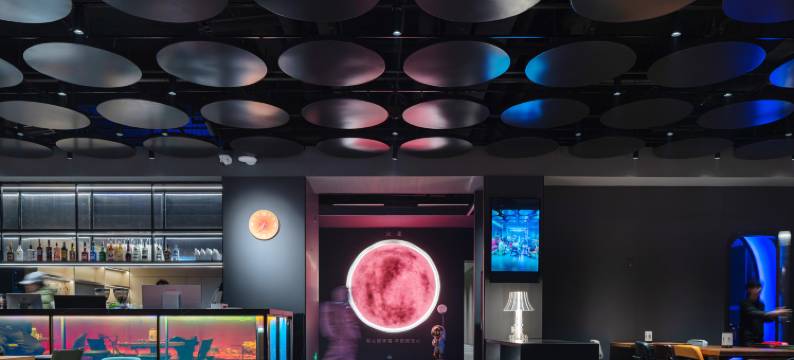 有狮青年旅舍(CBD国际会展中心众意西路地铁站店)图片