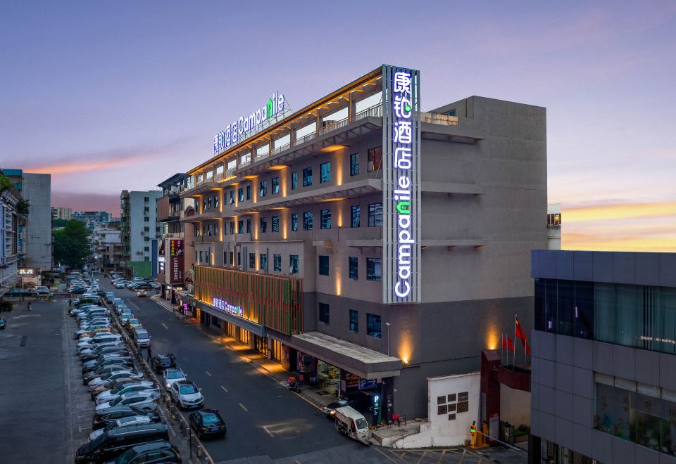 康铂酒店(东莞东城万达广场店)外景图