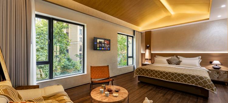 湖畔酒店(西樵山景区听音湖店)图片