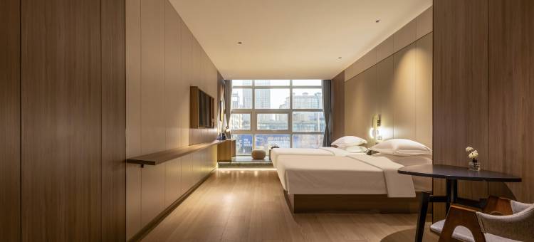 途客轻居酒店(烟台万达广场福海路店)图片