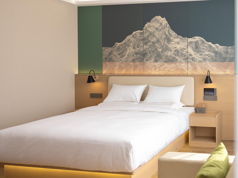 米亚·轻居酒店(嫩江公路客运总站店)