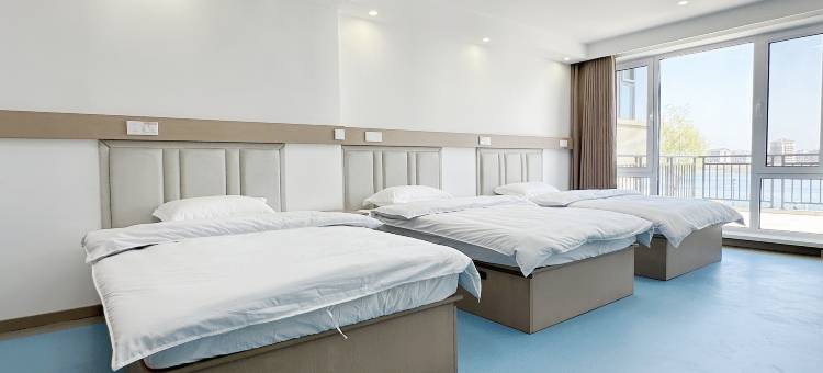 云希江畔民宿图片