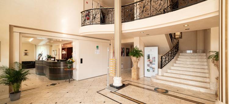 阿斯托里亚PHI酒店(Phi Hotel Astoria)图片