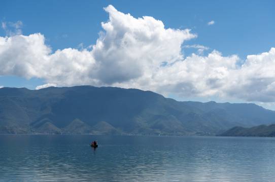 泸沽湖路途湖景度假酒店(大落水码头店)图片