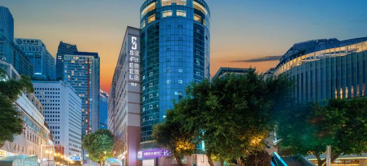 SFEEL设计师酒店(重庆解放碑洪崖洞店)图片