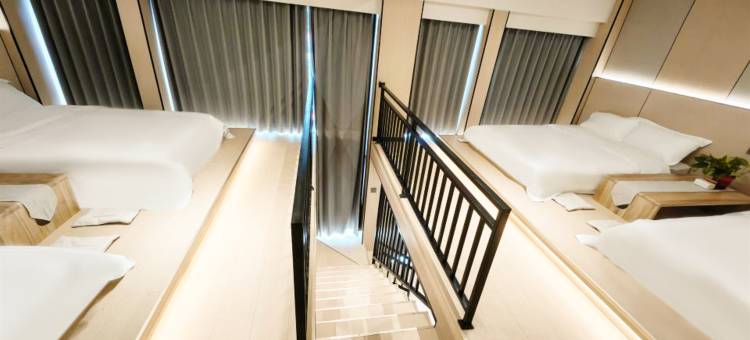 艺云美宿(信阳高铁东站店)图片