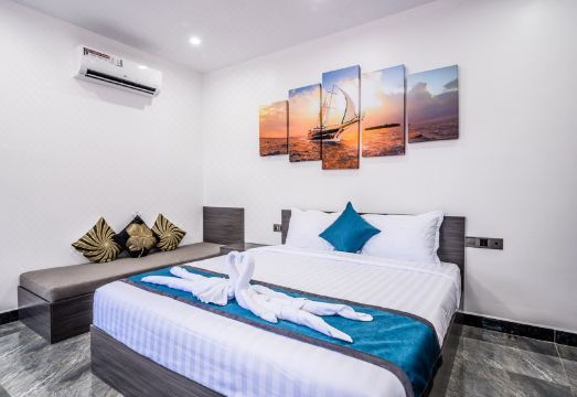 A&J Kampot Boutique Hotel Overview