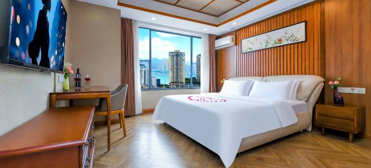 波罗的海酒店(重庆解放碑步行街洪崖洞店)图片