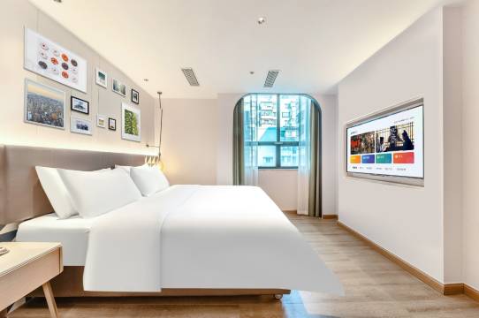 浮白酒店(广州北站花都融创文旅城店)