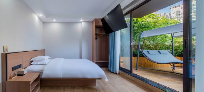 优程·云宿酒店(平南中心购物广场店)图片