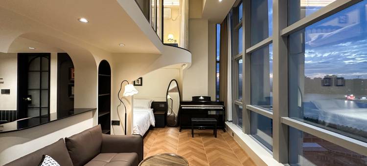 9号•早晨RiverViewAudioVisualKingRoomLOFT设计公寓(潮州湘桥店)图片