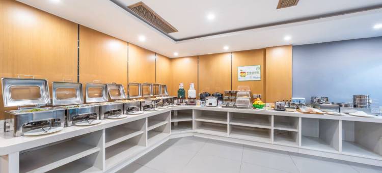 兰欧尚品酒店(临港开发区团林店)图片