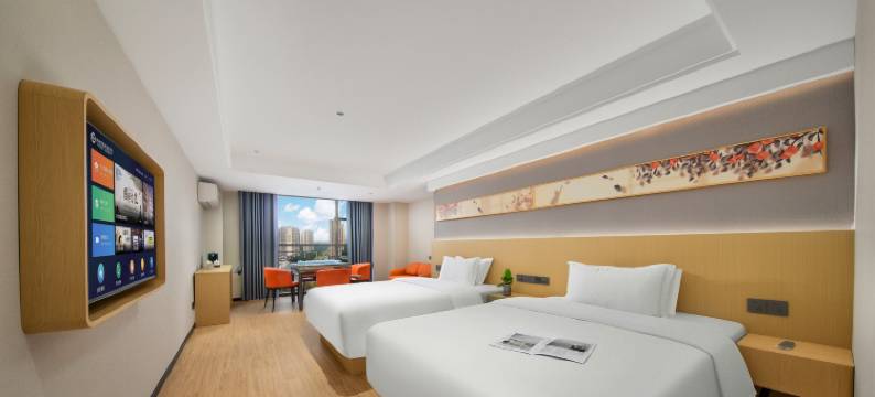 MOLLY·轻居酒店(弹子石老街国际社区店)图片