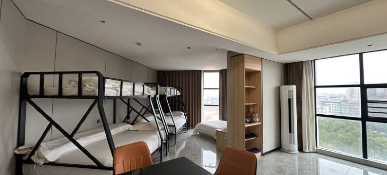 新田星耀电竞酒店图片