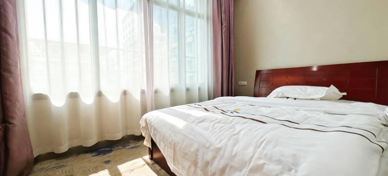 宜家欣酒店(咸丰十字街店)图片