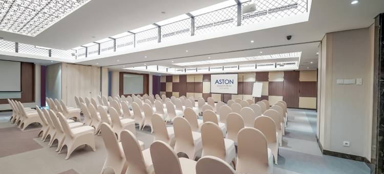 雅诗顿克马约兰城市酒店(Aston Kemayoran City Hotel)图片