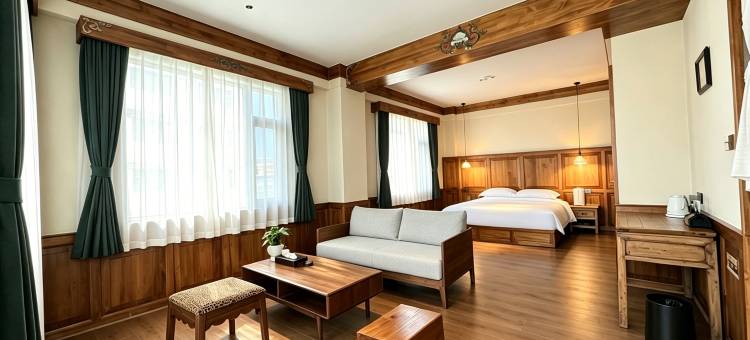 雍钦·王城藏舍(甘孜县格萨尔王城|白塔公园景区店)图片