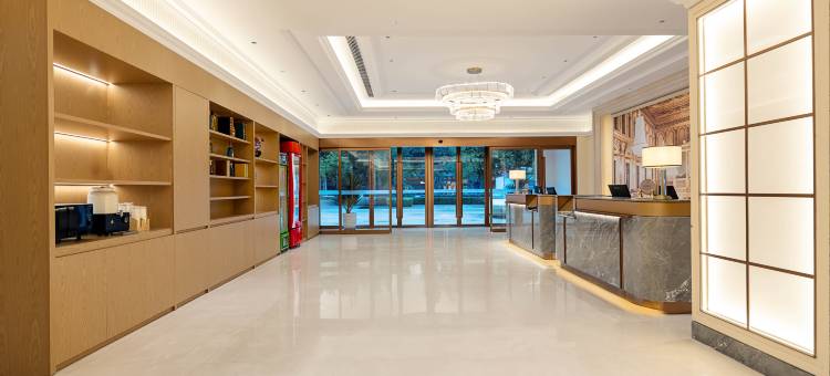 维也纳酒店(费县蓝色港湾广场店)图片