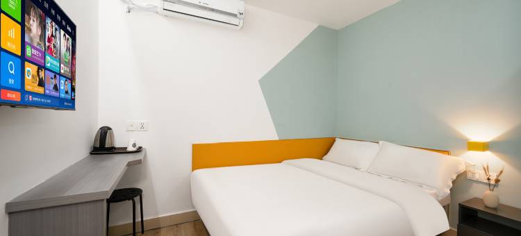 易佰酒店(长沙五一广场地铁站店)图片