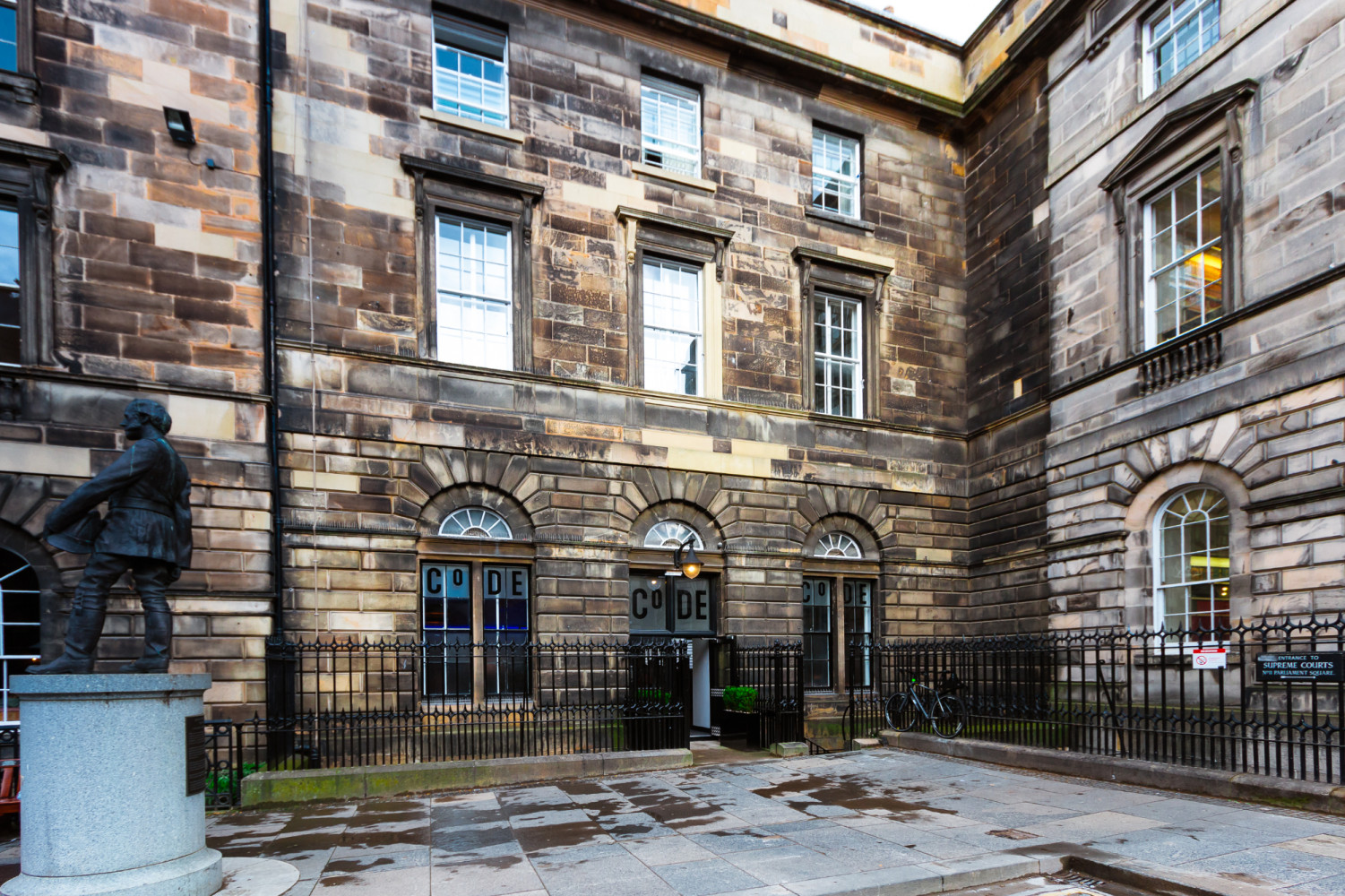 Code Pod – the Court - EdinburghOver view