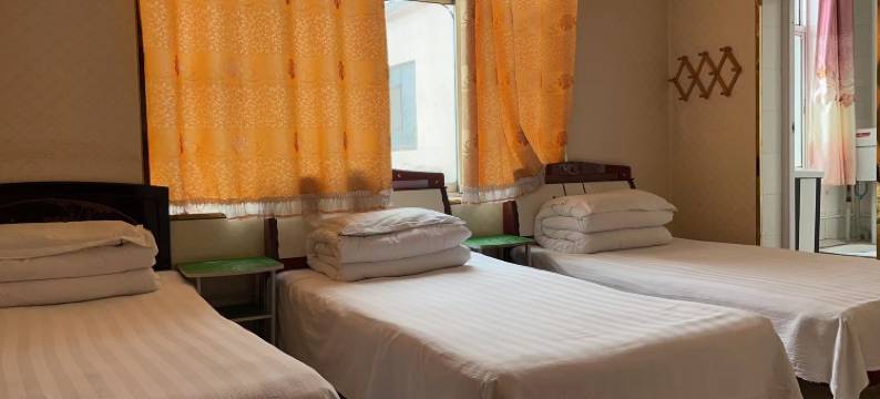 七彩丹霞乔家大院图片