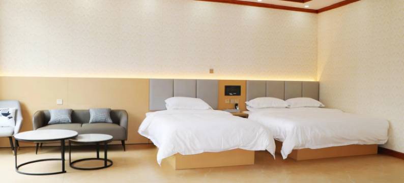 察隅工布云边酒店图片