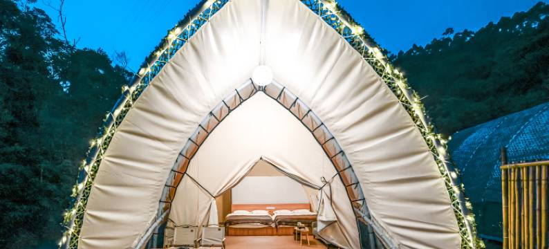 佛冈觅溪溪里露营地图片