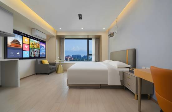 青露S影院民宿(西安乐华城国际欢乐度假区店)