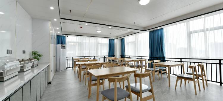 华娜云酒店(柳州会展中心店)图片