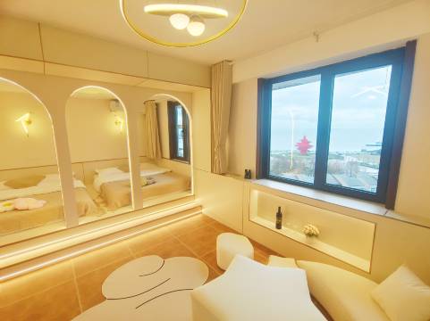 阅海小筑·海景民宿(五四广场奥帆中心店)