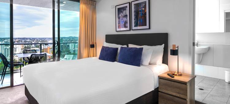 布里斯班菲利克斯街盛橡套房酒店(Oaks Brisbane on Felix Suites)图片