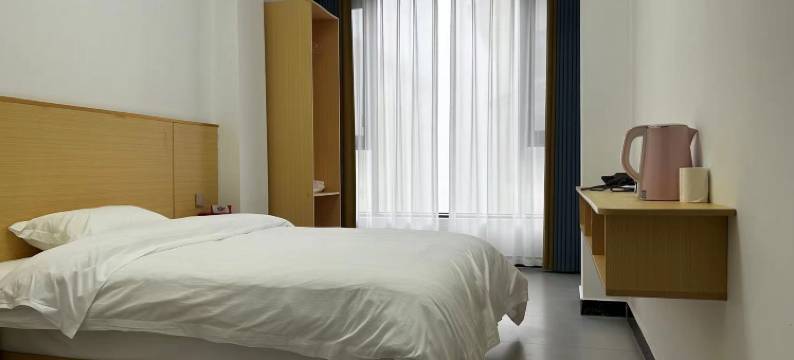 伴雪观云精品民宿(绿葱坡店)图片