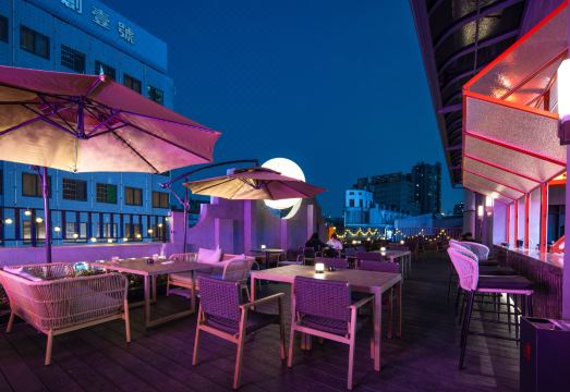 Baili Hotel Hotel Overview