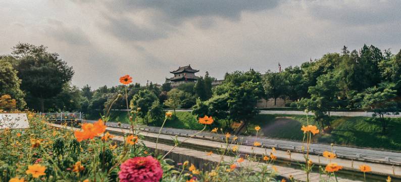 哈啰酒店(西安航天城地铁站店)图片
