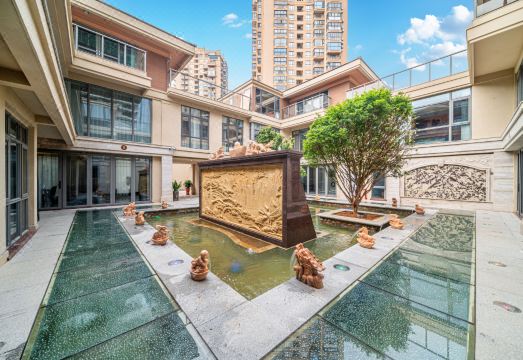 贵宾舍辉煌别墅酒店（东山金銮湾环岛路店）外景图