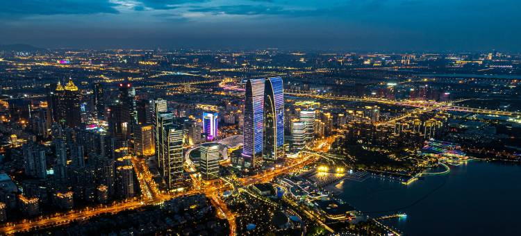 苏州金鸡湖李公堤亚朵酒店图片