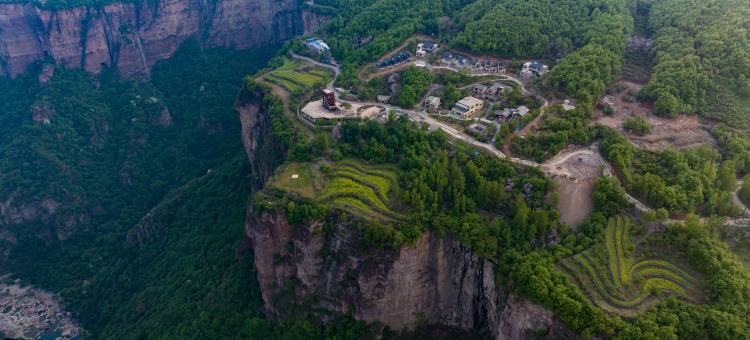悬崖宿集·太行故事民宿(新乡辉县宝泉旅游区店)图片
