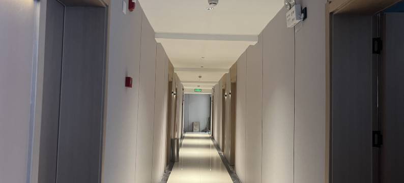 金腾阁智能酒店(北京师范大学积水潭地铁站店)图片