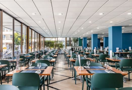 Catalonia Oro NegroHotel Overview