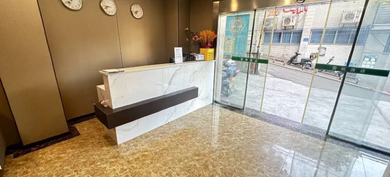 雲帆酒店(鲤鱼池地铁站店)图片