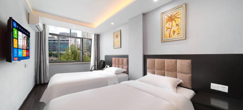 云途酒店(武汉协和医院中山公园地铁站店)图片