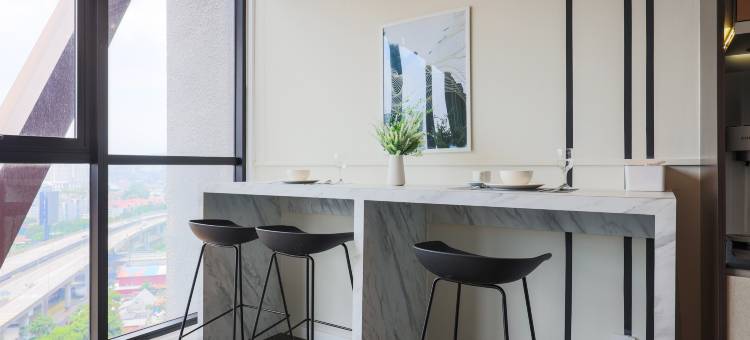 吉隆坡斯嘉麗Scarletz by VigourGT🌞中文管家🌞無邊泳池🌞雙子塔(Scarletz Suites @ KLCC · Lumi Home · By VigourGT)图片